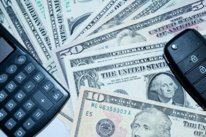 Para entender a balança do lucro através do CAC (Custo de Aquisição de Cliente) e LTV (Lifetime Value), é crucial compreender