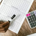 Para evitar problemas fiscais, otimizar a gestão financeira e garantir a conformidade legal, a separação de contas PJ e PF é