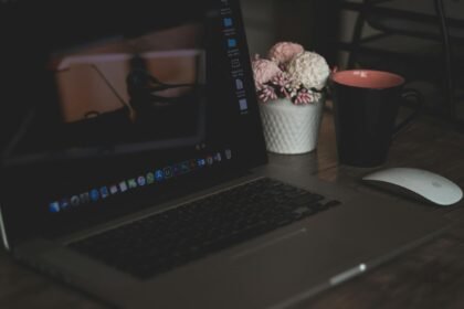 Como a tecnologia está transformando a educação no mundo — como a tecnologia está transformando a educação no mundo | CaderNo