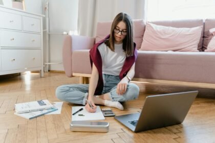 Seu Guia Definitivo: Educação Financeira para Jovens de 18 a 25 Anos Rumo à Liberdade — educação financeira para jovens de 18