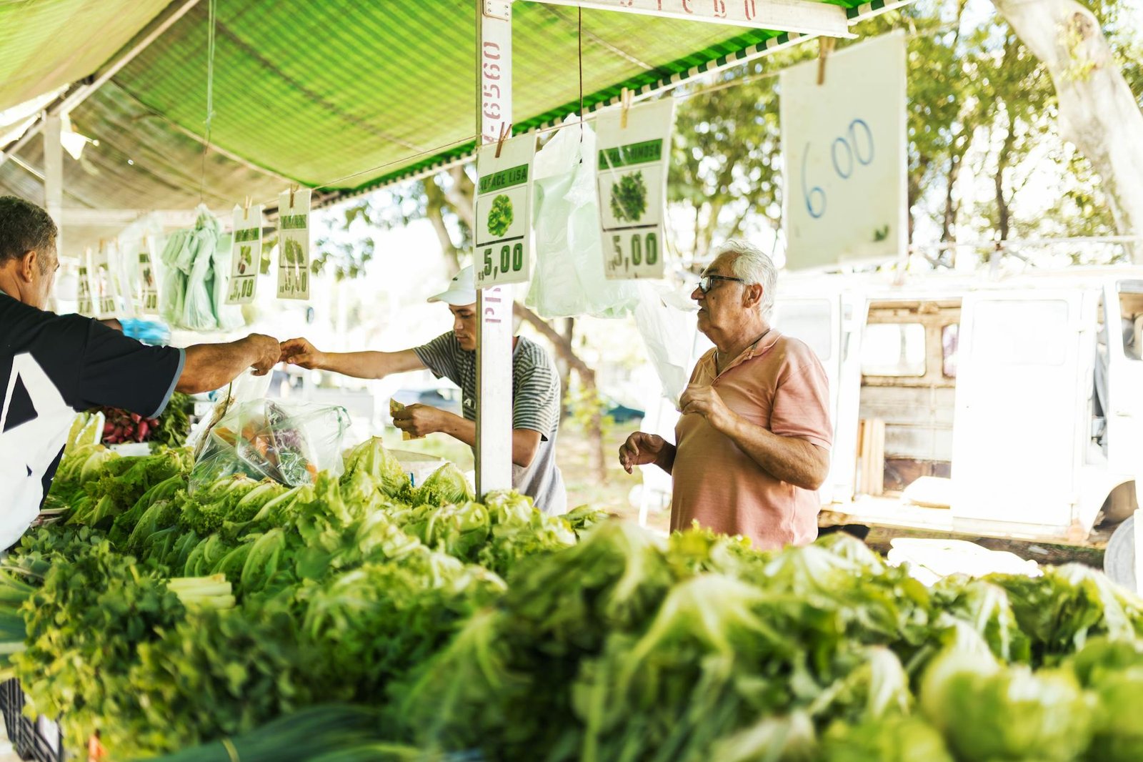 Marketing Local: Estratégias Definitivas para Pequenas Empresas Locais Dominarem o Mercado — estratégias de marketing para pe