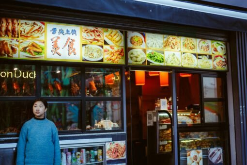 Fome Pós-Comida Chinesa: Desvendando o Mistério e as Causas Reais — por que ficamos com fome depois de comer chinês | CaderNo