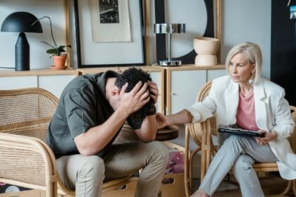 Saúde Mental no Trabalho: Guia Essencial para Cuidar do Bem-Estar Diário e Prosperar — saúde mental no trabalho como cuidar d