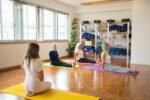 Yoga para Iniciantes: Guia Completo de Exercícios Simples para Praticar em Casa e Transformar Sua Vida — yoga para iniciantes